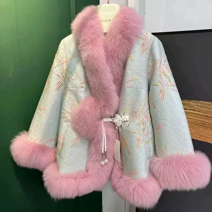 Faux Fox Fur Grass Coat For Women's 2023 New Winter Jacket Satin National Wind Button Parka Female Thicken Faux Fur Jacket
Faux Fox Fur Grass Coat For Women's 2023 New Winter Jacket Satin National Wind Button Parka Female Thicken Faux Fur Jacket