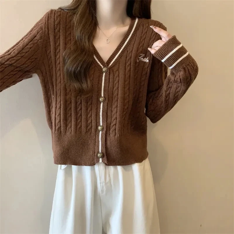 Meilad Sweater Coat Women New Autumn Winter Embroidered Knitted Cardigan Long Sleeve Slim Short Blouse College Style Students
Meilad Sweater Coat Women New Autumn Winter Embroidered Knitted Cardigan Long Sleeve Slim Short Blouse College Style Students