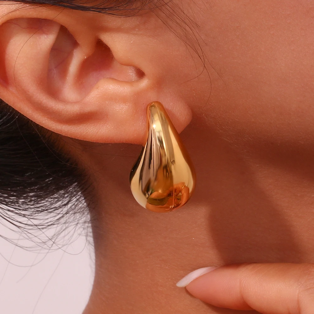 

Hollow 3D Pear Drop Shape Bottega Veneta Earrings Gold Plated Silver Color Stainless Steel Earrings For Women 2023