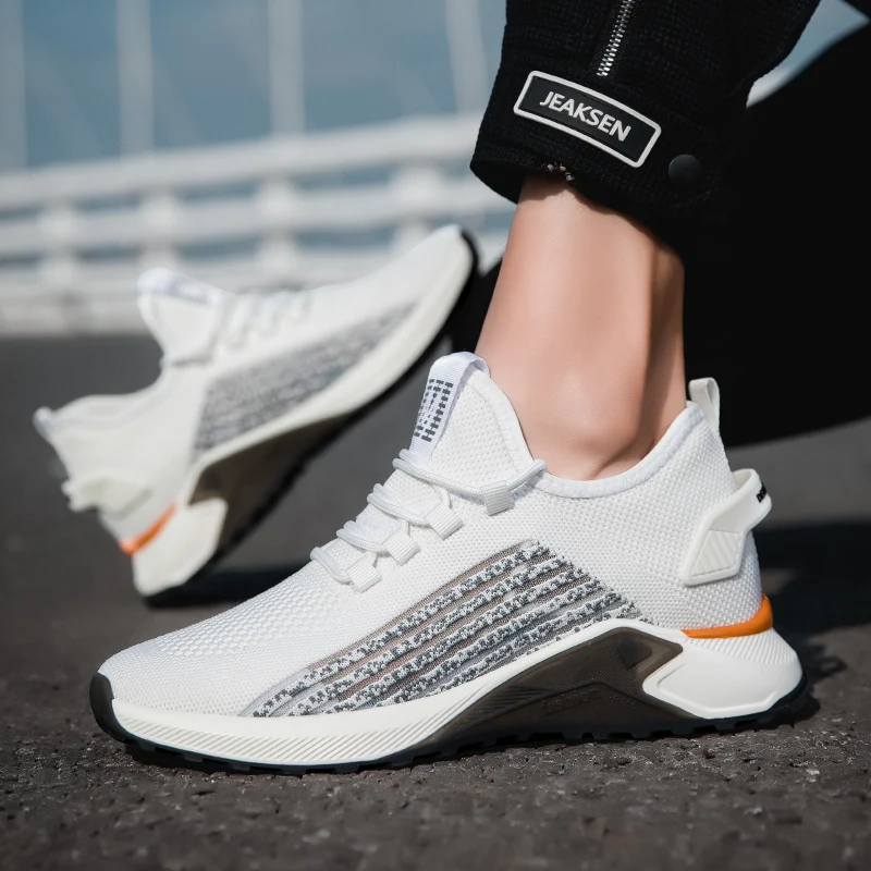 New increase men's shoes 8cm spring new invisible inner increase 6cm sports shoes 
New increase men's shoes 8cm spring new invisible inner increase 6cm sports shoes