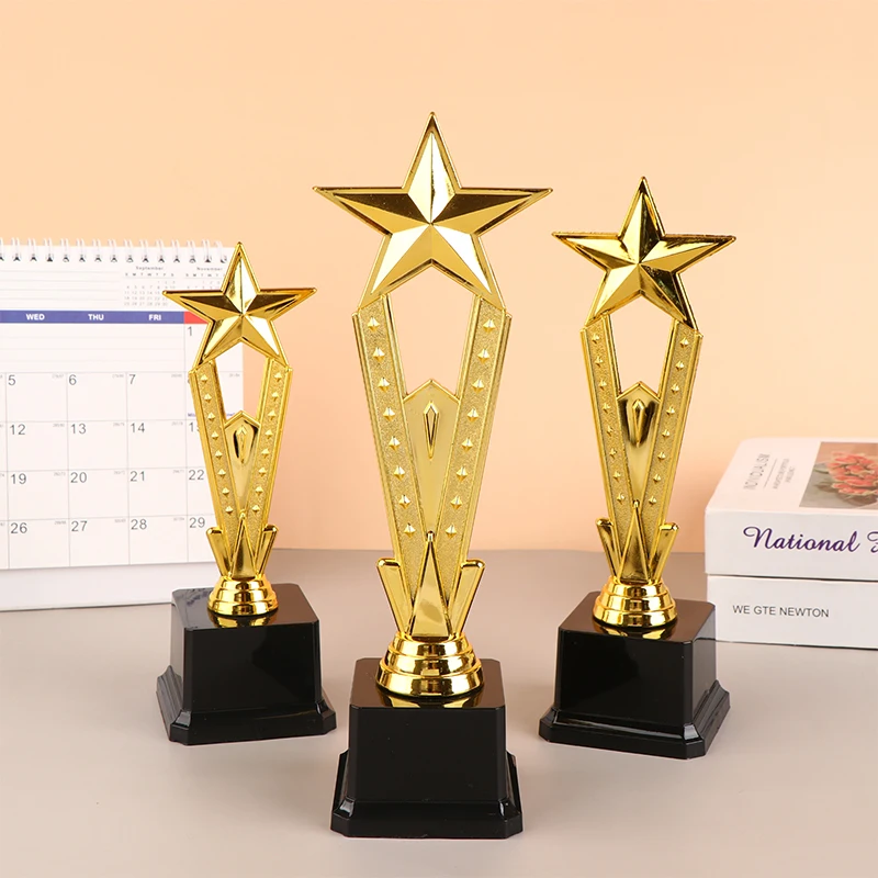 

1Pcs Children Award Trophy Toys Plastic Star Trophies For Kids Competition Reward Prize Parties Favors Gifts