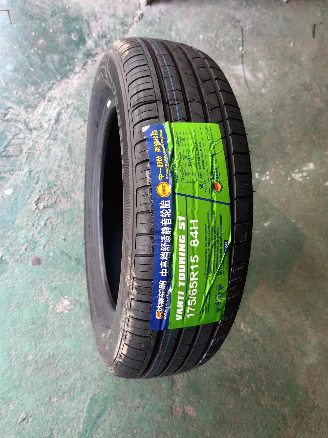 215/75R1 5 Хорошее качество PCR автомобильные шины по низкой цене centara 215/75R15 Doublestone doublestar бренд
215/75R1 5 Хорошее качество PCR автомобильные шины по низкой цене centara 215/75R15 Doublestone doublestar бренд