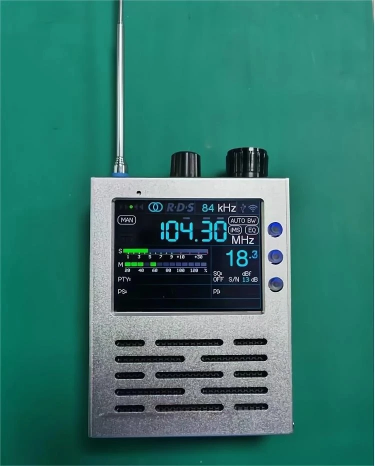 1,2 TEF6686 RDS Полный диапазон FM/MW/короткая волна HF/LW радиоприемник + 3,2 дюймовый ЖК-дисплей + батарея 3000 мАч + металлический чехол + динамик + антенна
1,2 TEF6686 RDS Полный диапазон FM/MW/короткая волна HF/LW радиоприемник + 3,2 дюймовый ЖК-дисплей + батарея 3000 мАч + металлический чехол + динамик + антенна