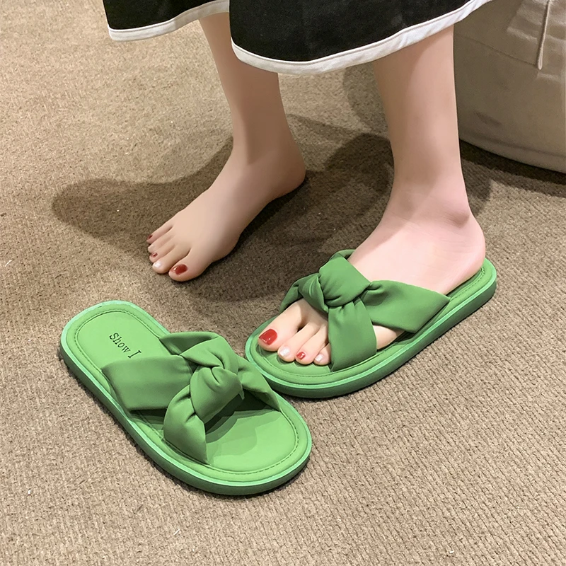 2023 Summer New Brand Women Slipper Fashion Open Toe Flat Heel Ladies Elegant Slides Outdoor Beach Casual Sandal Shoes
2023 Summer New Brand Women Slipper Fashion Open Toe Flat Heel Ladies Elegant Slides Outdoor Beach Casual Sandal Shoes