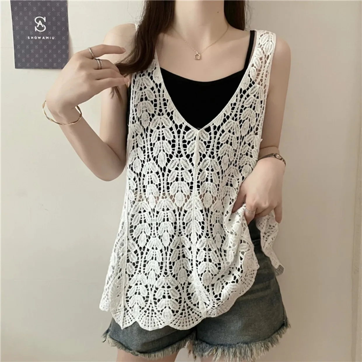 

Hooked Flower Hollowed Out Knitted Vest for Women's Top Retro Loose Fitting Sleeveless Suspender Top Summer Cool Style D290