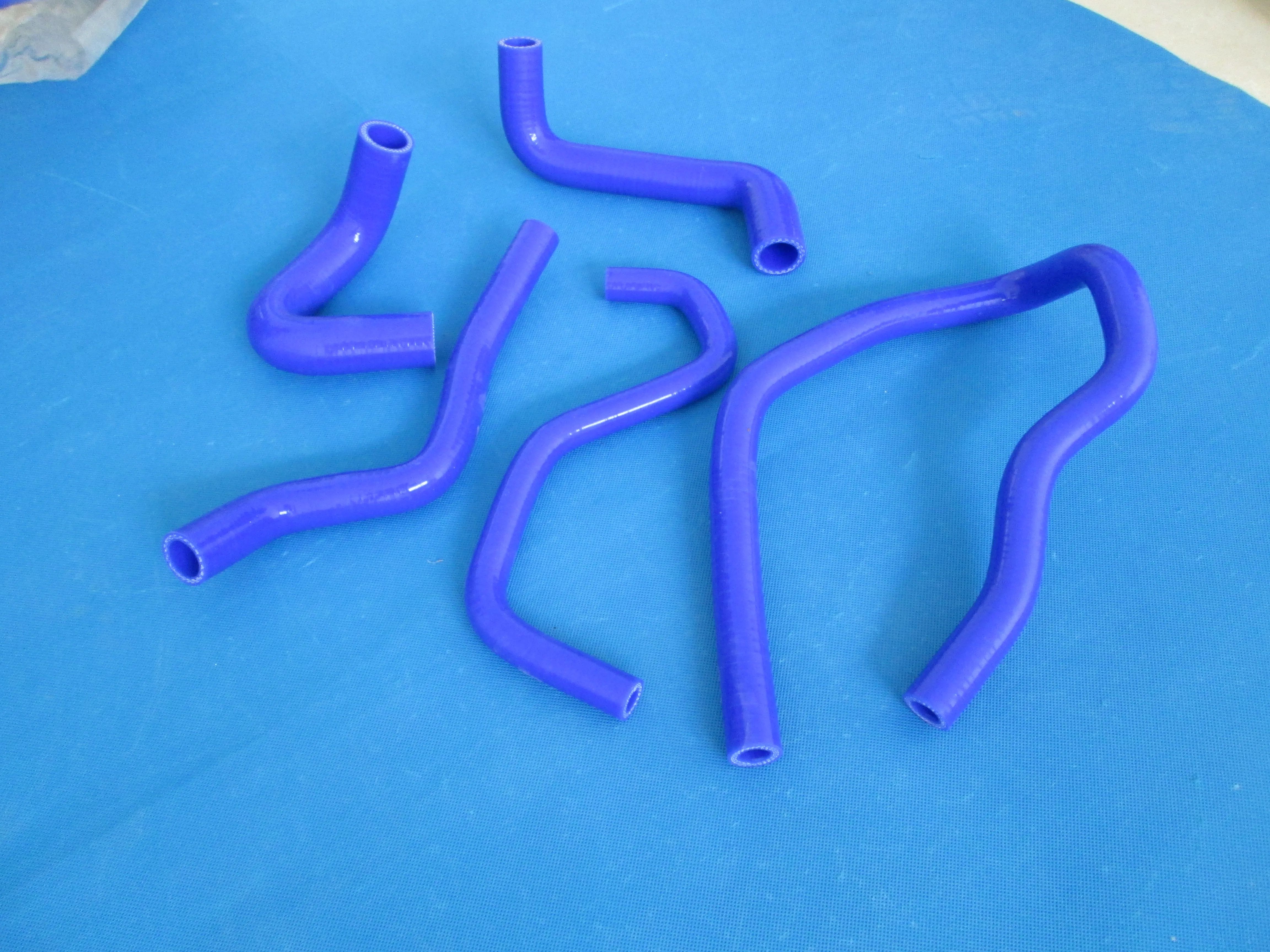 Силиконовый шланг радиатора для Renault Clio MK1 1991 L 1998 L 1991-1992, Комплект труб 1993 1994 1995 1996 1997 1998
Силиконовый шланг радиатора для Renault Clio MK1 1991 L 1998 L 1991-1992, Комплект труб 1993 1994 1995 1996 1997 1998