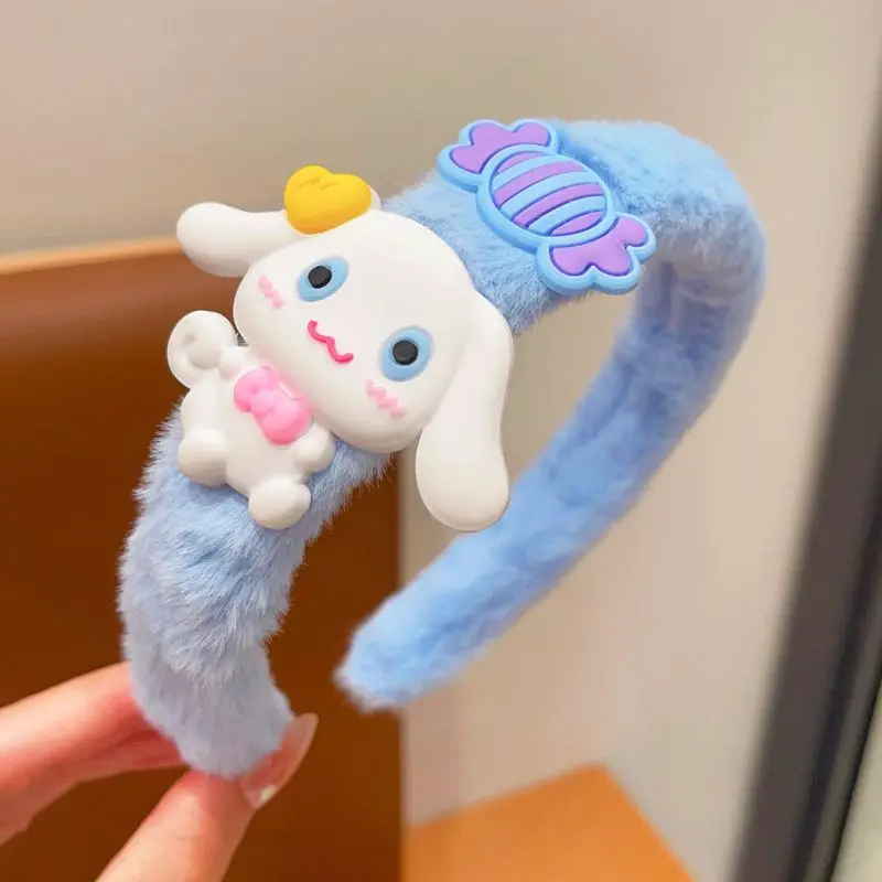 Children Cinnamoroll Anime Kawaii Sanrio Plush Hair Band Clip Cute Kuromi Cartoon Baby Hair Decoration Lovely Gifts for Kids
Children Cinnamoroll Anime Kawaii Sanrio Plush Hair Band Clip Cute Kuromi Cartoon Baby Hair Decoration Lovely Gifts for Kids