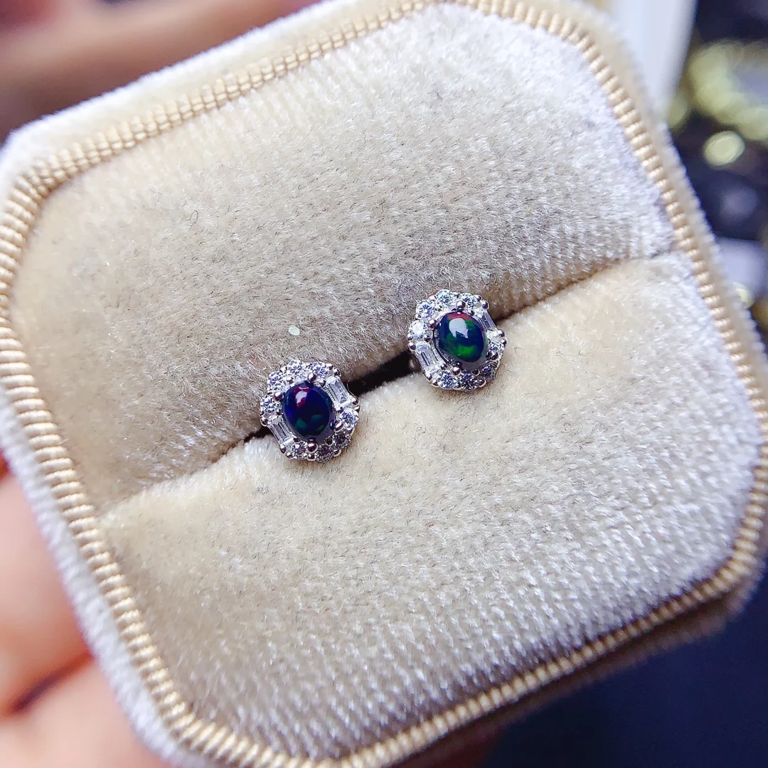 Natural Black Opal Stud, 925 Silver Certified, 3x4mm Burst Flash Gemstone, Girl's holiday Gift, free product shipping
Natural Black Opal Stud, 925 Silver Certified, 3x4mm Burst Flash Gemstone, Girl's holiday Gift, free product shipping