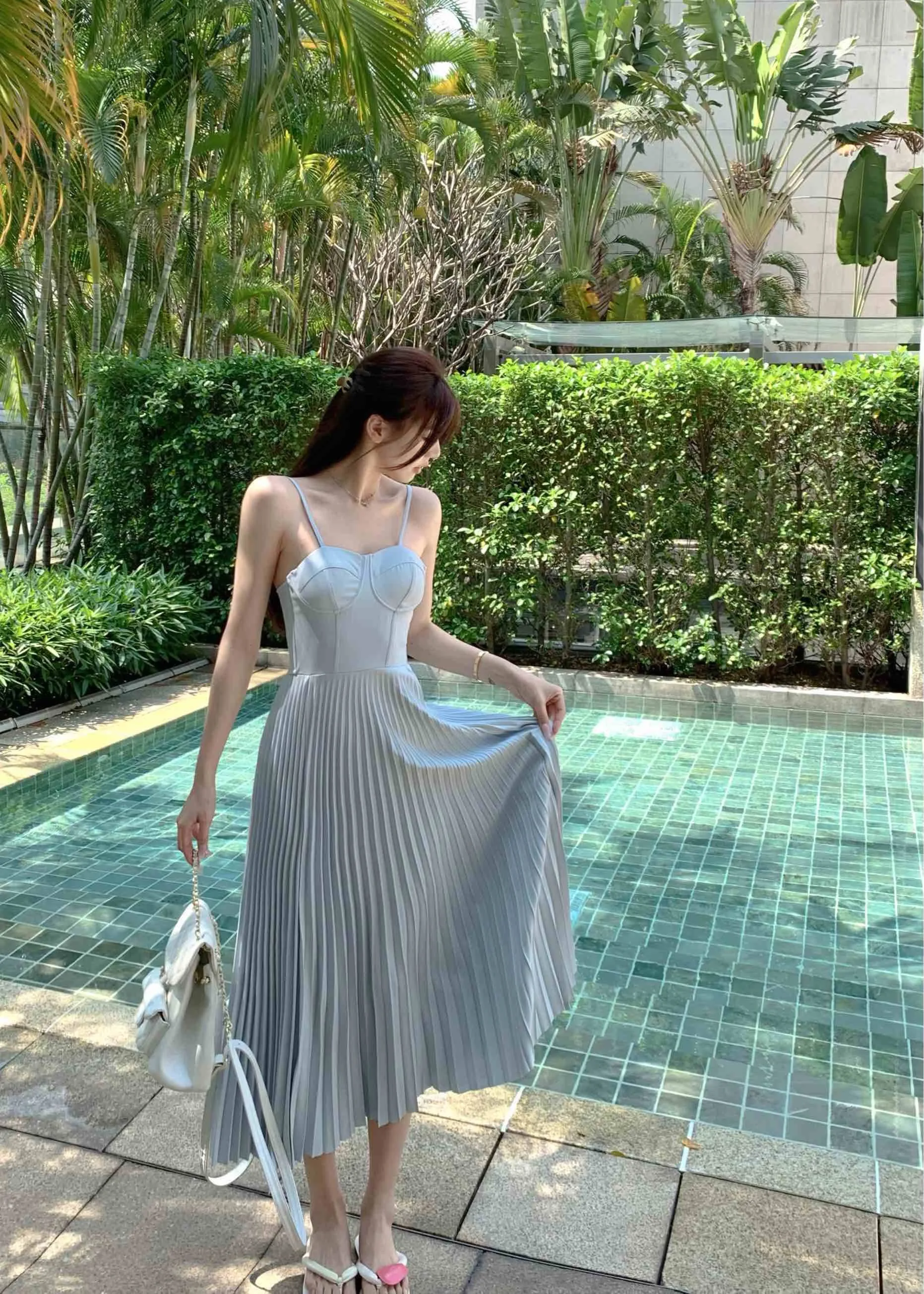 Summer Dress For Women 2023 New Pure Desire Premium Sense Sleeveless A-line Pleated Midi Dress long Dresses
Summer Dress For Women 2023 New Pure Desire Premium Sense Sleeveless A-line Pleated Midi Dress long Dresses