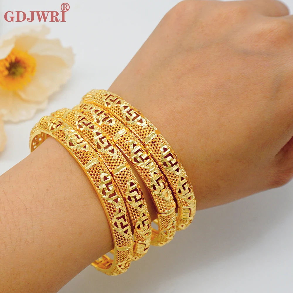 Fashion Lady Luxury 4pcs/Lot Dubai Gold Color Bangles Ethiopian African For Women Indian Middle Eastern Bracelet Wedding Gifts
Fashion Lady Luxury 4pcs/Lot Dubai Gold Color Bangles Ethiopian African For Women Indian Middle Eastern Bracelet Wedding Gifts