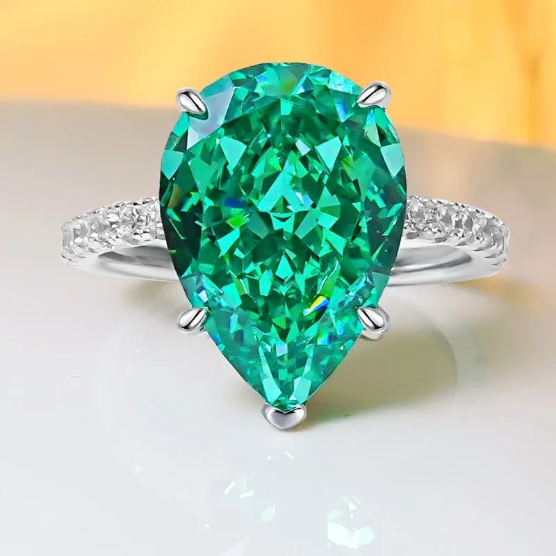 Fashionable 925 Sterling Silver Droplet Pear shaped Ring Set with High Carbon Diamonds, Elegant Design, Versatile Girl 
Fashionable 925 Sterling Silver Droplet Pear shaped Ring Set with High Carbon Diamonds, Elegant Design, Versatile Girl