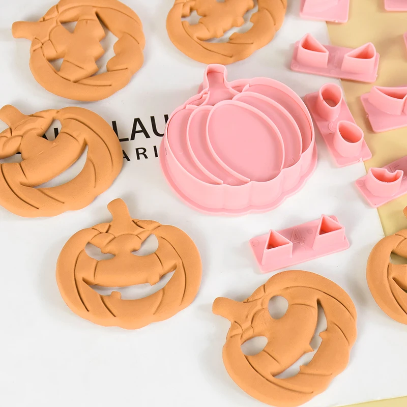 13PCS/ Set Halloween Pumpkin Cookie Mold Diy Pumpkin Face Expression Biscuit Mould Halloween Fondant Tool Baking Cake Accessory
13PCS/ Set Halloween Pumpkin Cookie Mold Diy Pumpkin Face Expression Biscuit Mould Halloween Fondant Tool Baking Cake Accessory