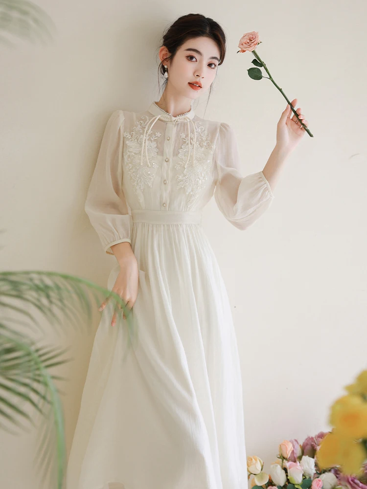 Summer new women's vintage elegance Heavy embroidery long dress Wedding party dress beaded half high neck dress
Summer new women's vintage elegance Heavy embroidery long dress Wedding party dress beaded half high neck dress