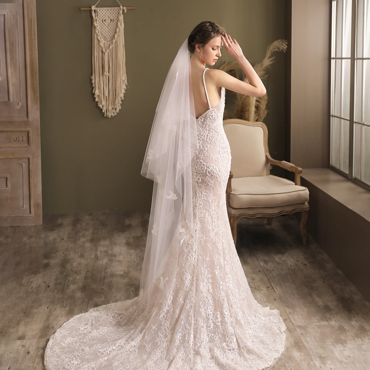 V822 Exquisite Wedding Bridal Veil Two-Layer Tulle Lace Appliqued Handmade White Brides Veil Women Marriage Accessories
V822 Exquisite Wedding Bridal Veil Two-Layer Tulle Lace Appliqued Handmade White Brides Veil Women Marriage Accessories