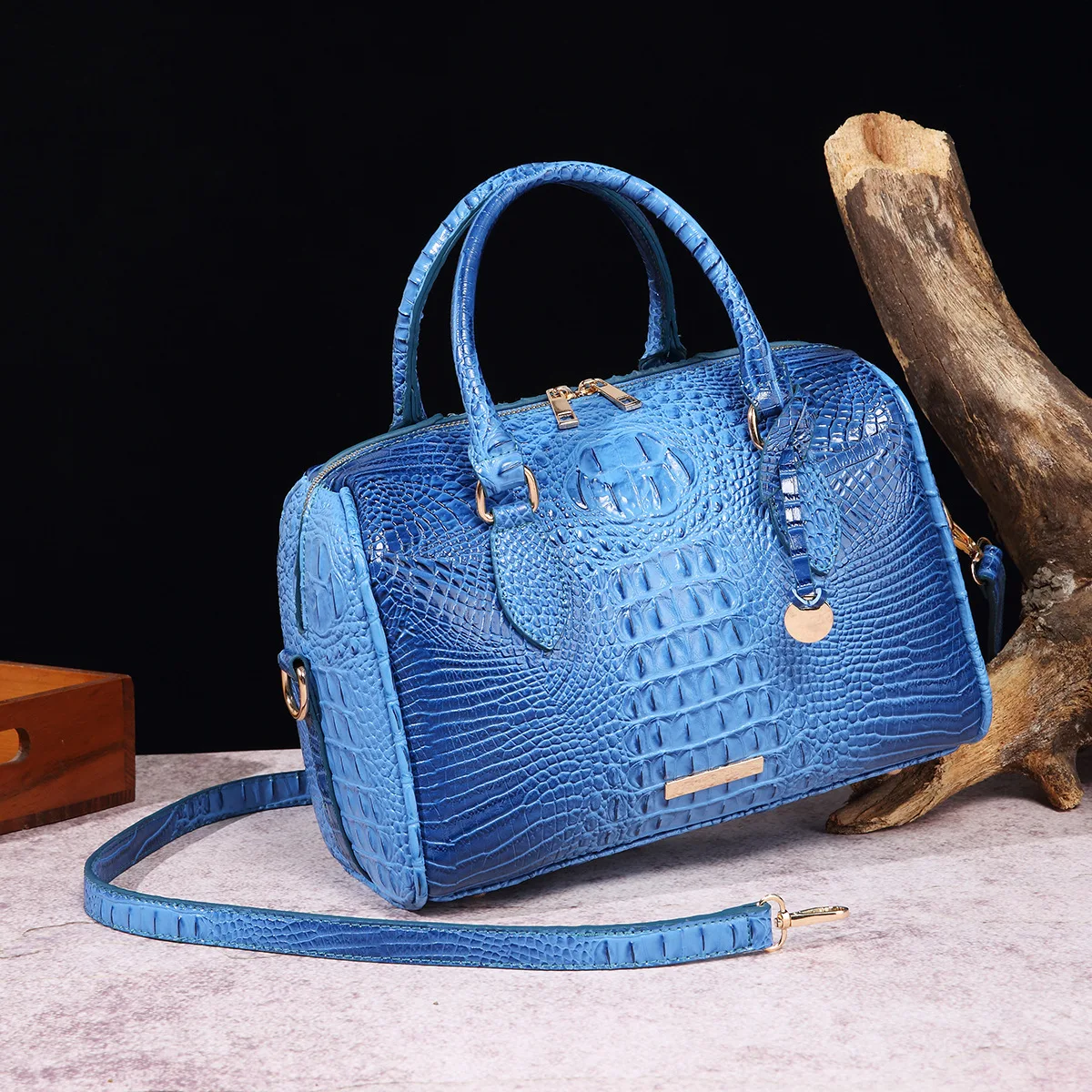Fashion Luxury Designer Leather Shoulder Bag Fenale Crossbody Bags for Women Casual New Handbag Snakeskin Boston Ladies Totes
Fashion Luxury Designer Leather Shoulder Bag Fenale Crossbody Bags for Women Casual New Handbag Snakeskin Boston Ladies Totes