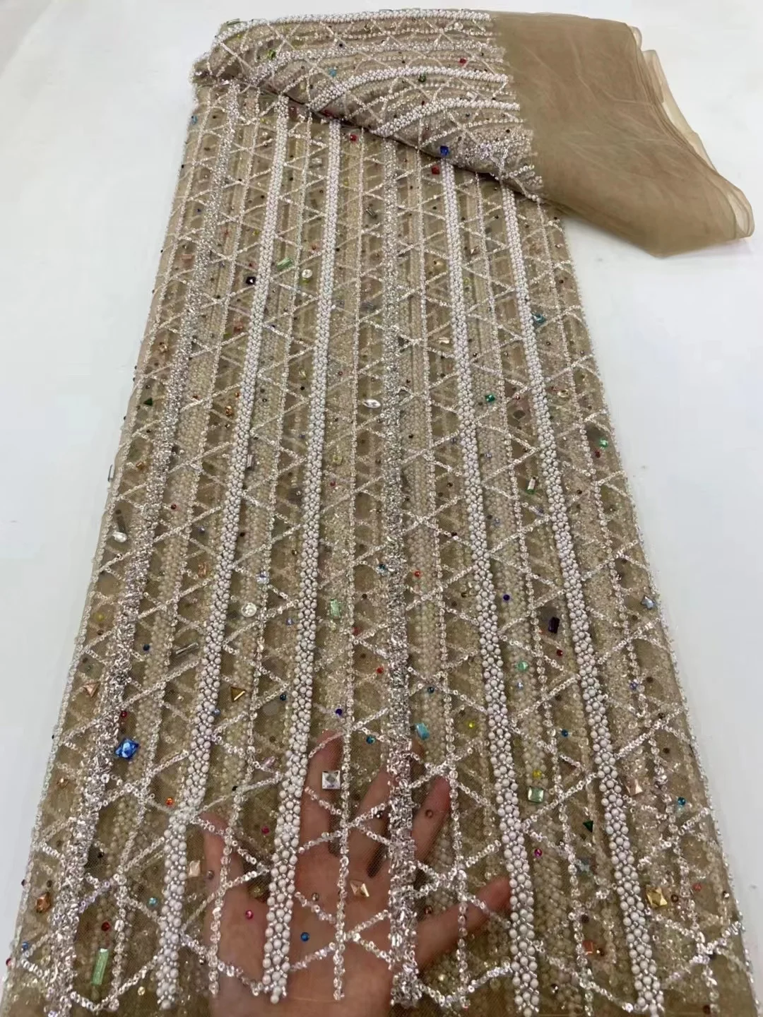 2023 Latest Gorgeous Gold African Handmade Beads Laces Fabrics Luxury Nigerian Sequins Mesh Lace Fabric For Party Dress
2023 Latest Gorgeous Gold African Handmade Beads Laces Fabrics Luxury Nigerian Sequins Mesh Lace Fabric For Party Dress