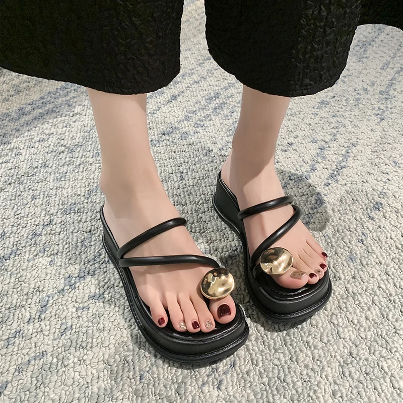 Pull-toe Sandals Women's Summer Outerwear Wear 2023 New Style Square Toe Flip Flops Sloped Heel Thick Sole Sandals Women
Pull-toe Sandals Women's Summer Outerwear Wear 2023 New Style Square Toe Flip Flops Sloped Heel Thick Sole Sandals Women