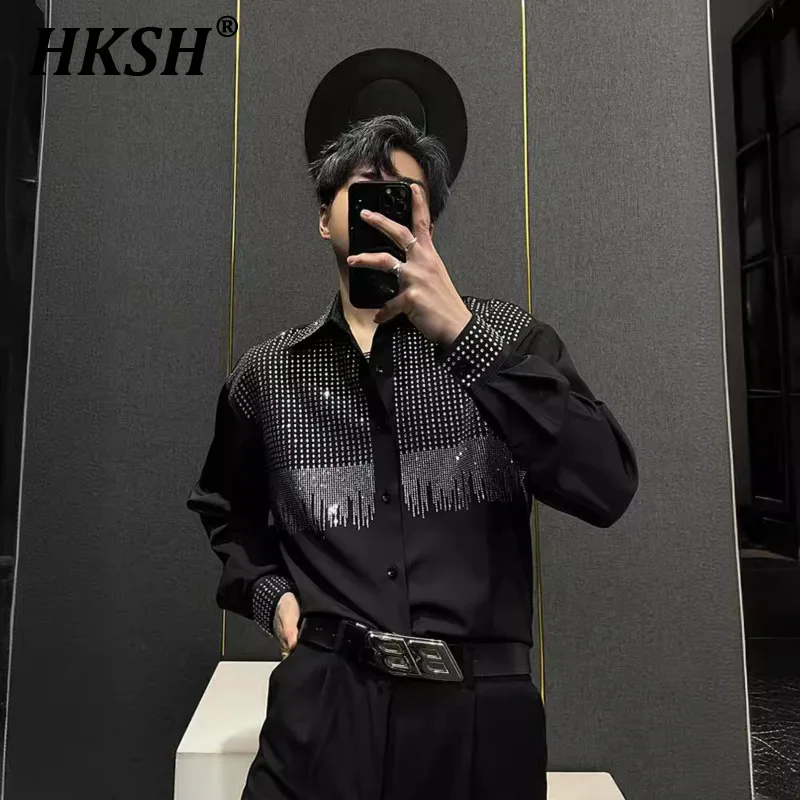 

HKSH Spring Autumn New Diamond Inlaid Black Casual Shirt For Men's Tide Dark Niche Design High End Shirts Loose Punk Tops HK1073