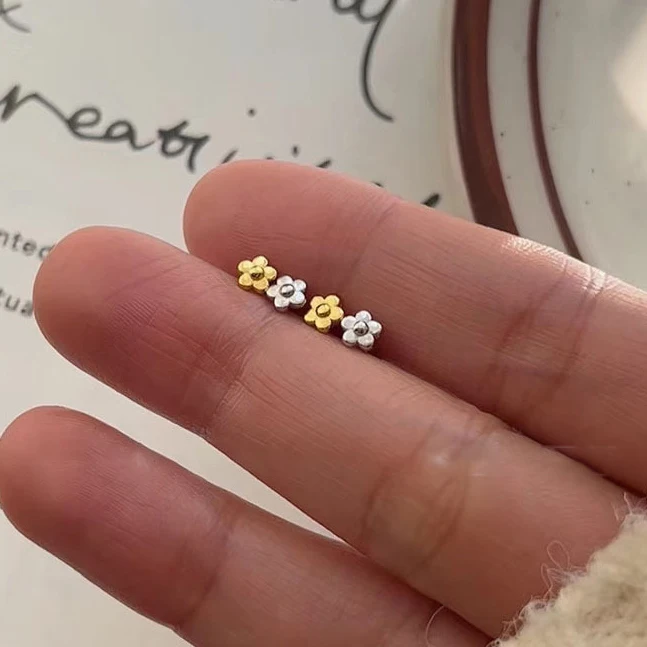 PONYKISS 925 Silver Piercing Screw Ball Flower Stud Earrings for Women Party Cute Plant Fine Jewelry Minimalist Accessories
PONYKISS 925 Silver Piercing Screw Ball Flower Stud Earrings for Women Party Cute Plant Fine Jewelry Minimalist Accessories