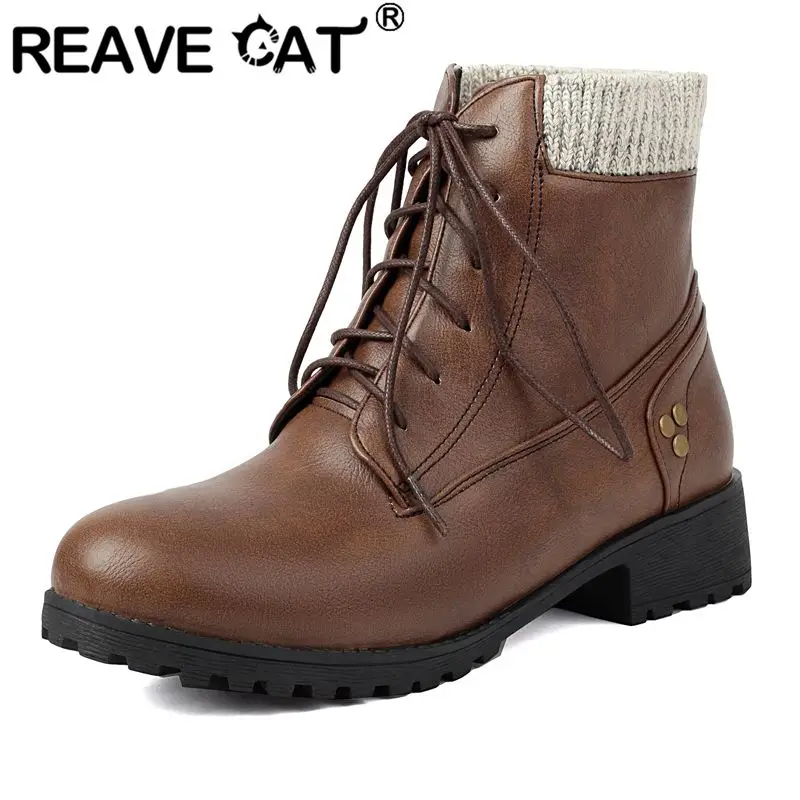Женские повседневные ботинки со шнуровкой REAVE CAT, брендовые полусапожки с круглым носком и заклепками, повседневные ботильоны больших размеров 42, 43 с металлическим украшением
Женские повседневные ботинки со шнуровкой REAVE CAT, брендовые полусапожки с круглым носком и заклепками, повседневные ботильоны больших размеров 42, 43 с металлическим украшением