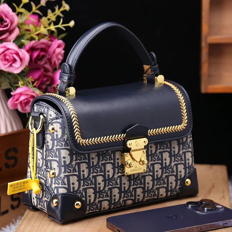 Real Cowhide High Quality 2023 New Fashion Printed Shoulder Crossbody Bag Designer Handbag Purses and Handbags Sac Cc Gg
Real Cowhide High Quality 2023 New Fashion Printed Shoulder Crossbody Bag Designer Handbag Purses and Handbags Sac Cc Gg