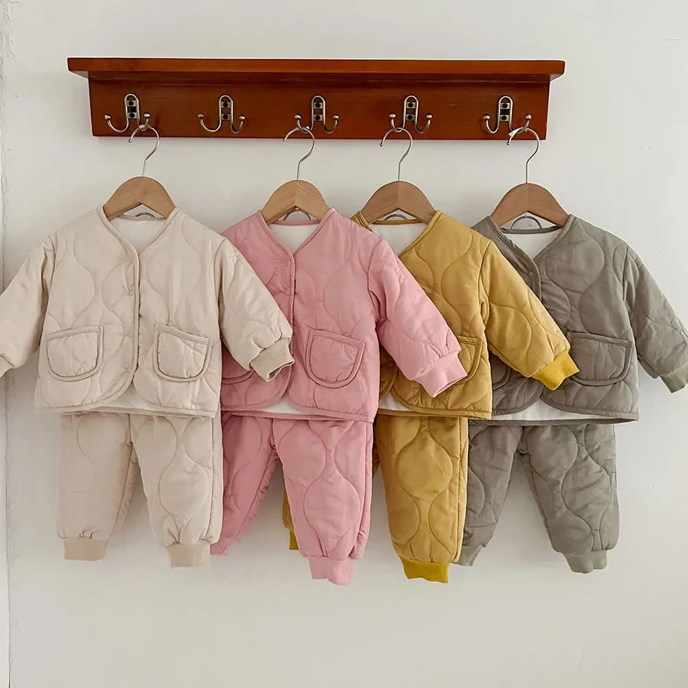 2023 Winter Baby's Sets Boys Girls' Thicken Cotton Clothes Set Infant Boys Clothes Warm Thickened Warm Grisl Clothes 2Pcs Set
2023 Winter Baby's Sets Boys Girls' Thicken Cotton Clothes Set Infant Boys Clothes Warm Thickened Warm Grisl Clothes 2Pcs Set
