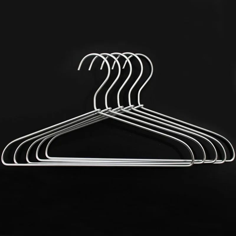 Роскошная алюминиевая вешалка для топов, прочная металлическая вешалка (36 шт./партия) 
Роскошная алюминиевая вешалка для топов, прочная металлическая вешалка (36 шт./партия)
