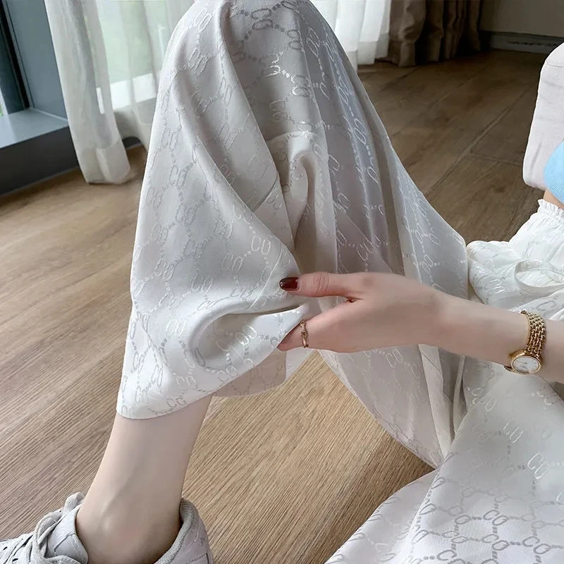 Ice Silk Wide-leg Pants Womens Summer Thin Section 2024 New High Quality Straight-leg Pants High Waist Drape Casual Trousers
Ice Silk Wide-leg Pants Womens Summer Thin Section 2024 New High Quality Straight-leg Pants High Waist Drape Casual Trousers