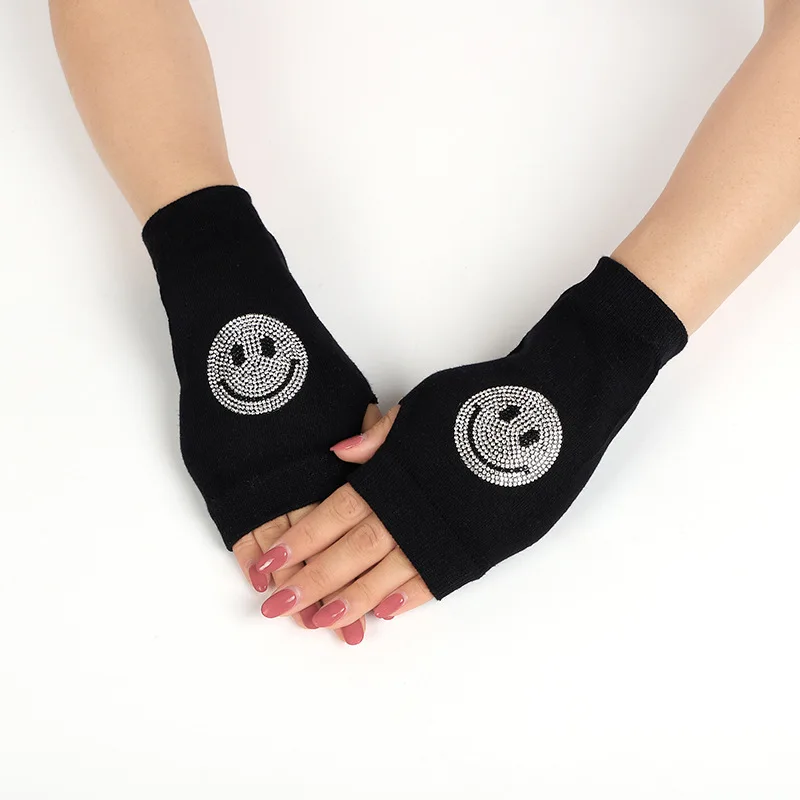 

Sailor dance fingertip rivet black wool half finger performance gloves