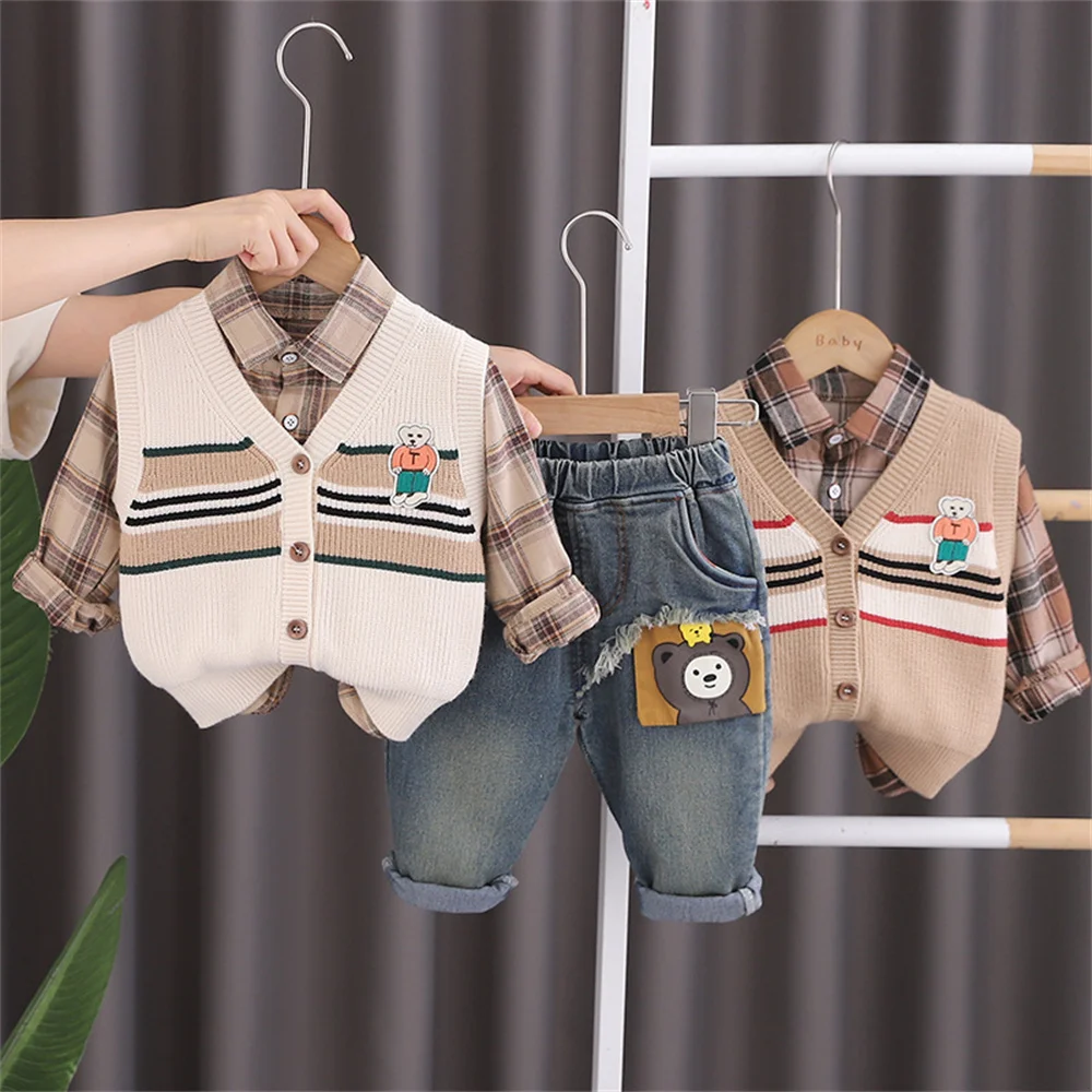 

2023 Autumn Korean Children Boys Clothes Cartoon Printed T-Shirts+ Waistcoat + Sweatpants Baby 3PCS Suit Mother Kids