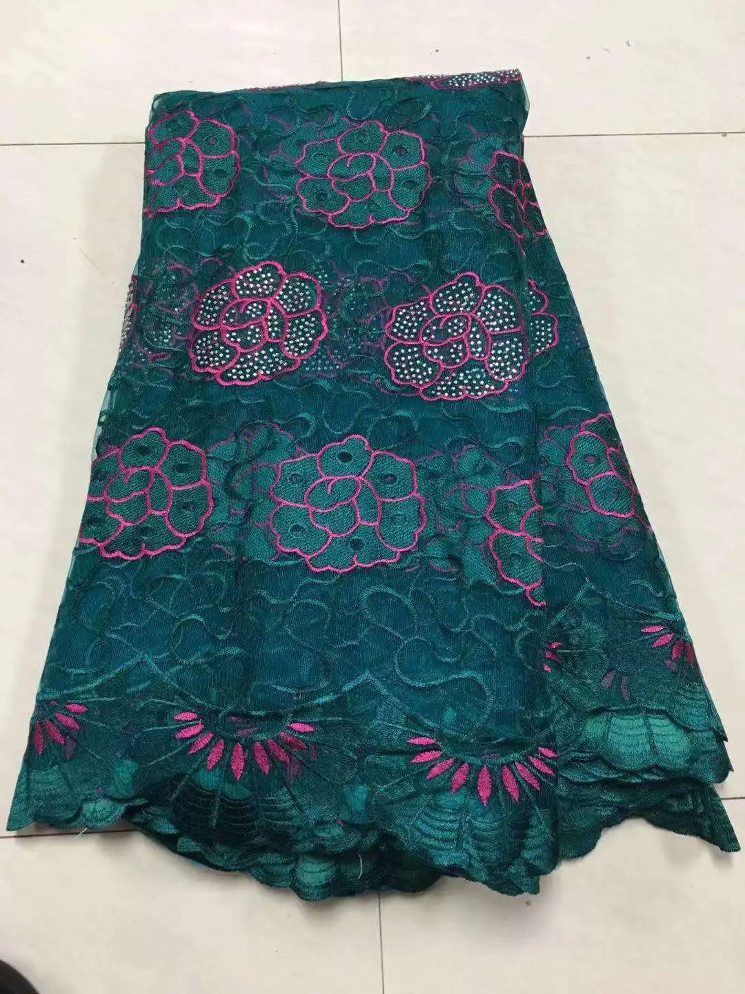 Green Swiss Voile Lace In Switzerland High Quality Embroidery African Lace Fabric Fashion French Cotton Lace Tulle Fabric
Green Swiss Voile Lace In Switzerland High Quality Embroidery African Lace Fabric Fashion French Cotton Lace Tulle Fabric