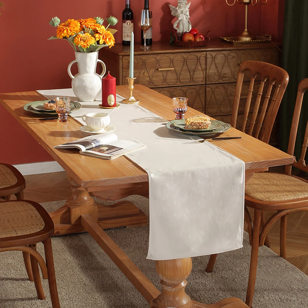 Table Runner Simple Table Runners Country Dining Tea Coffee Wedding Decoration for Dining Modern Home Velvet Table Cover Decor
Table Runner Simple Table Runners Country Dining Tea Coffee Wedding Decoration for Dining Modern Home Velvet Table Cover Decor