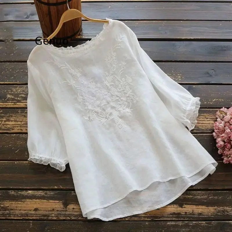 Blouse Women Plus size Ruffle Cotton Ladies Embroidered Top Blouse Summer shirts Puff sleeve Casual
Blouse Women Plus size Ruffle Cotton Ladies Embroidered Top Blouse Summer shirts Puff sleeve Casual