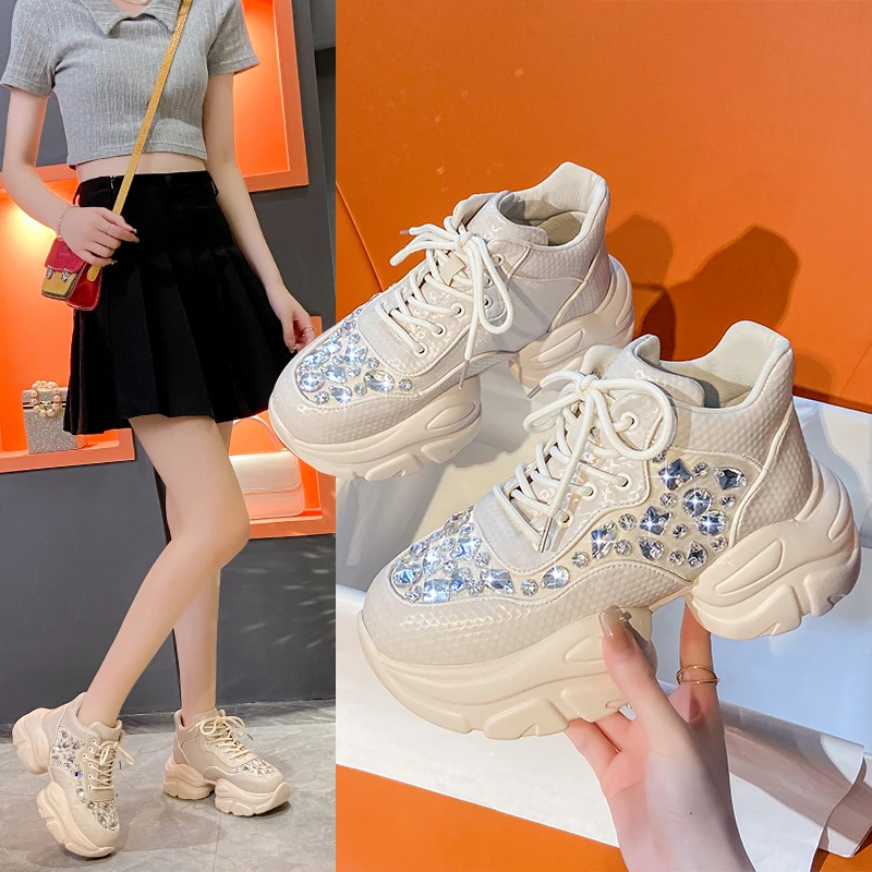 2023 Autumn Luxury Rhinestone Platform Women's Sneakers Lace Up Shiny High-quality Women Casual Shoes Outdoor Female Sport Shoes
2023 Autumn Luxury Rhinestone Platform Women's Sneakers Lace Up Shiny High-quality Women Casual Shoes Outdoor Female Sport Shoes