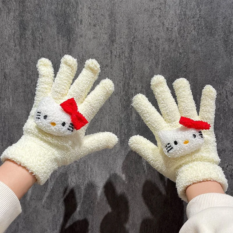 Sanrio Hello Kitty Kulomi Cinnamon Roll Plush Gloves Kawaii Gloves Warm and Cold-proof Cute Girl Plush Five-Finger Gloves
Sanrio Hello Kitty Kulomi Cinnamon Roll Plush Gloves Kawaii Gloves Warm and Cold-proof Cute Girl Plush Five-Finger Gloves