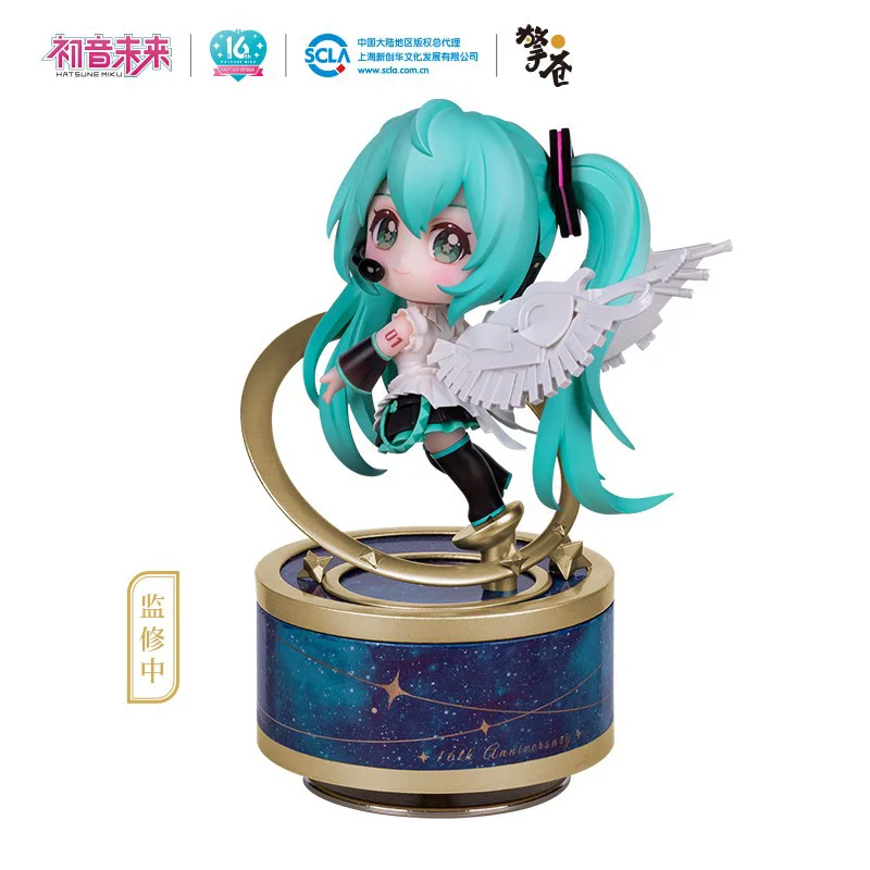 Оригинальная фигурка героя мультфильма Qingcang Hatsune Miku 16-я годовщина Vocaloid 10 см из ПВХ аниме коллекционные модели игрушки для мальчиков в подарок
Оригинальная фигурка героя мультфильма Qingcang Hatsune Miku 16-я годовщина Vocaloid 10 см из ПВХ аниме коллекционные модели игрушки для мальчиков в подарок