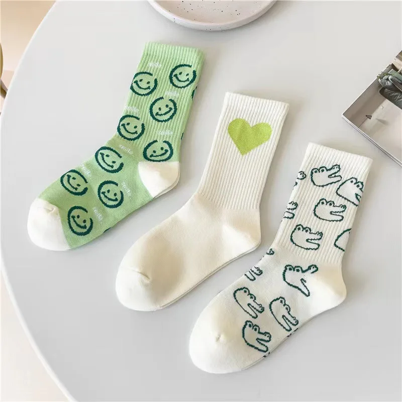 

Cute Cartoon Design Lolita Socks Wholesale Cotton Sports Casual Green Personality Smiley Face Women's Mid-Tube Socks
