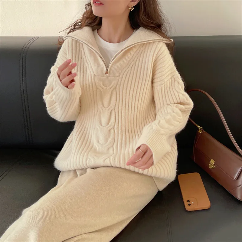 Semi-zipper Korean twist sweater with thick head lazy wind solid color sweater woman
Semi-zipper Korean twist sweater with thick head lazy wind solid color sweater woman
