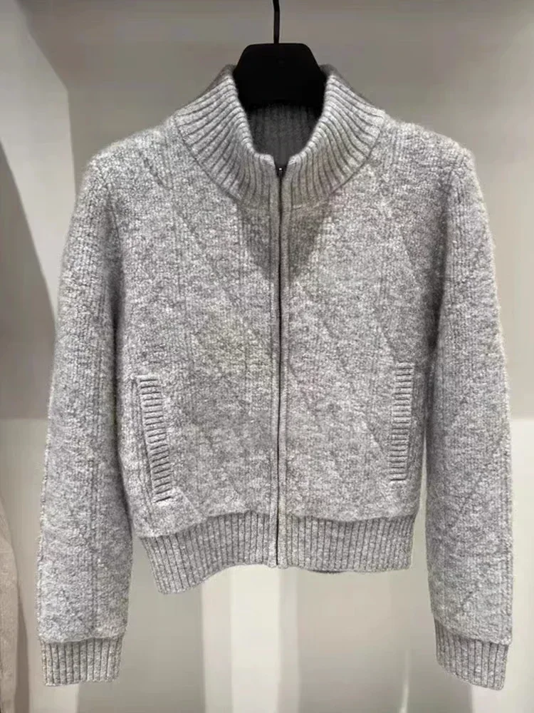 Golf Clothing Women's Autumn and Winter Warm and Windproof Knitted Sweater Jacket Windbreaker
Golf Clothing Women's Autumn and Winter Warm and Windproof Knitted Sweater Jacket Windbreaker