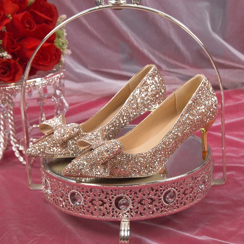 Bling Shiny High Heels Women's Slippers Sweet Bow Heels 2023 Women's Shiny Thin High Heels Wedding Party Shoes luxury shoes
Bling Shiny High Heels Women's Slippers Sweet Bow Heels 2023 Women's Shiny Thin High Heels Wedding Party Shoes luxury shoes