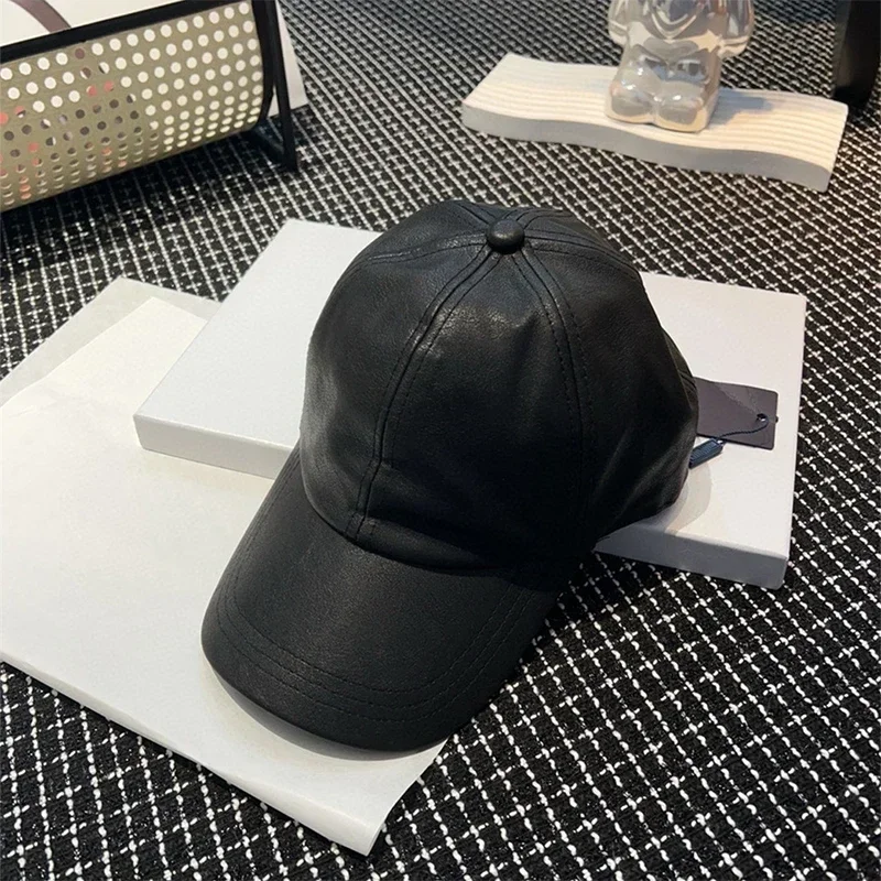 New Fashion Trend Black Leather Baseball Cap Retro Unisex Men's and Women's Duckbill Cap Summer Outdoor Sun Hat
New Fashion Trend Black Leather Baseball Cap Retro Unisex Men's and Women's Duckbill Cap Summer Outdoor Sun Hat