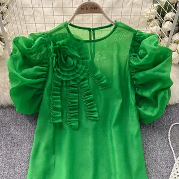 Uma Elegância Primaveril: A Blusa Coreana de Renda Chic 7 EWQ Three-dimensional Flower Fold Puff Sleeve Solid Color Design Chic Female Shirts Sweet Style And Youth Woman Blouses 27SN5727