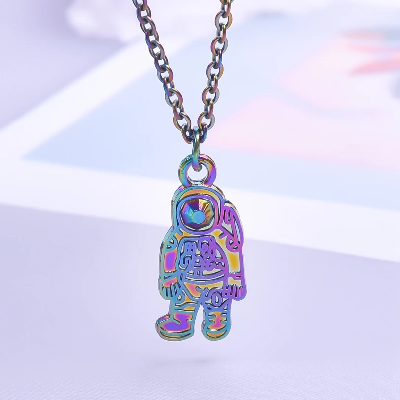 Fashion Rainbow Charms Astronaut Necklace for Men Kids Gifts Alloy Pendant Steel Chains Punk Jewelry Collar hombre bijoux
Fashion Rainbow Charms Astronaut Necklace for Men Kids Gifts Alloy Pendant Steel Chains Punk Jewelry Collar hombre bijoux
