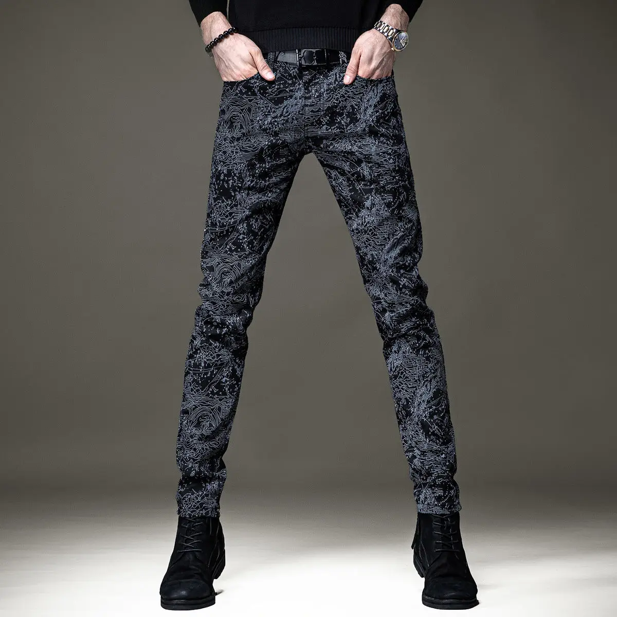 Light Luxury Men’s Black Slim-fit Hot Printed Denim Pants,Sexy All-match Trendy Jeans,Stretch Korea Version Street Jeans Pants;
Light Luxury Men’s Black Slim-fit Hot Printed Denim Pants,Sexy All-match Trendy Jeans,Stretch Korea Version Street Jeans Pants;