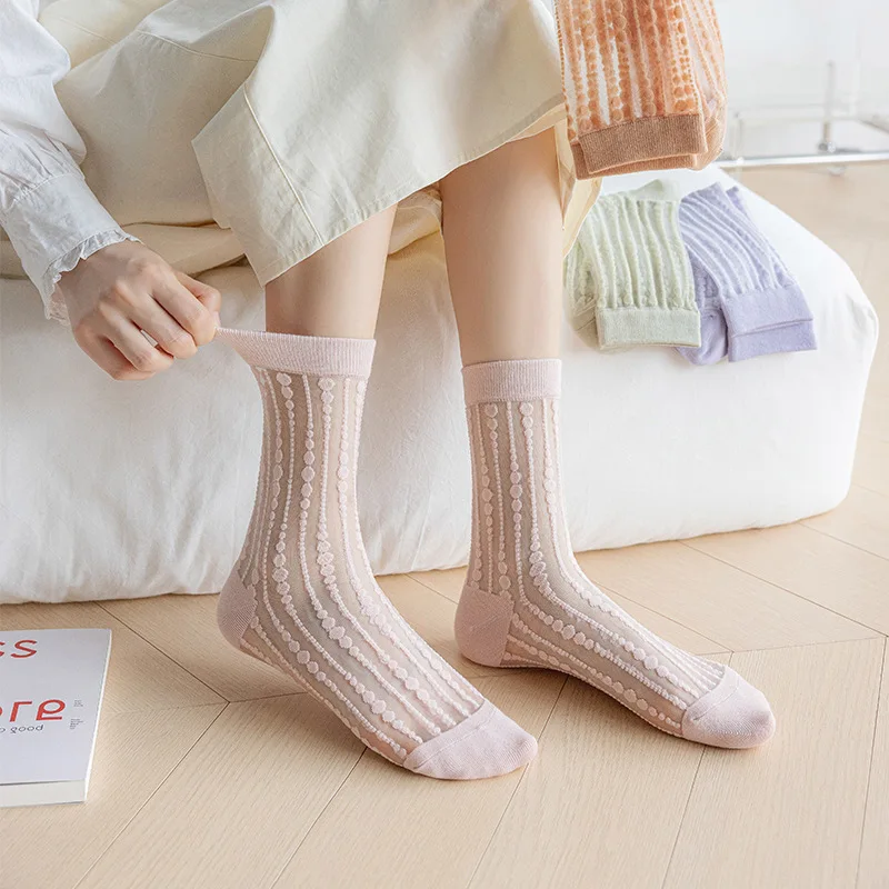Polka Dot Crystal Silk Socks Women Summer Ultra-thin Transparent Nylon Long Socks Fashion Striped Streetwear Middle Tube Socks
Polka Dot Crystal Silk Socks Women Summer Ultra-thin Transparent Nylon Long Socks Fashion Striped Streetwear Middle Tube Socks