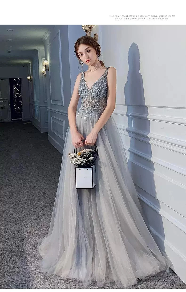 Elegant Gray Silver Prom Dresses V-Neck A-Line Luxury Beading Backless Split Sleeveless Wedding Formal Party Bridesmaid Gown New
Elegant Gray Silver Prom Dresses V-Neck A-Line Luxury Beading Backless Split Sleeveless Wedding Formal Party Bridesmaid Gown New