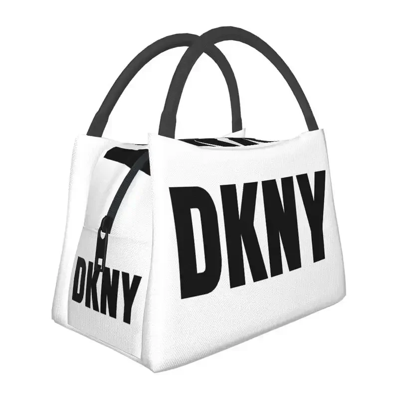 Индивидуальная черная сумка для обеда DKNY для мужчин и женщин, термоизолированные ланч-боксы для работы или путешествий
Индивидуальная черная сумка для обеда DKNY для мужчин и женщин, термоизолированные ланч-боксы для работы или путешествий