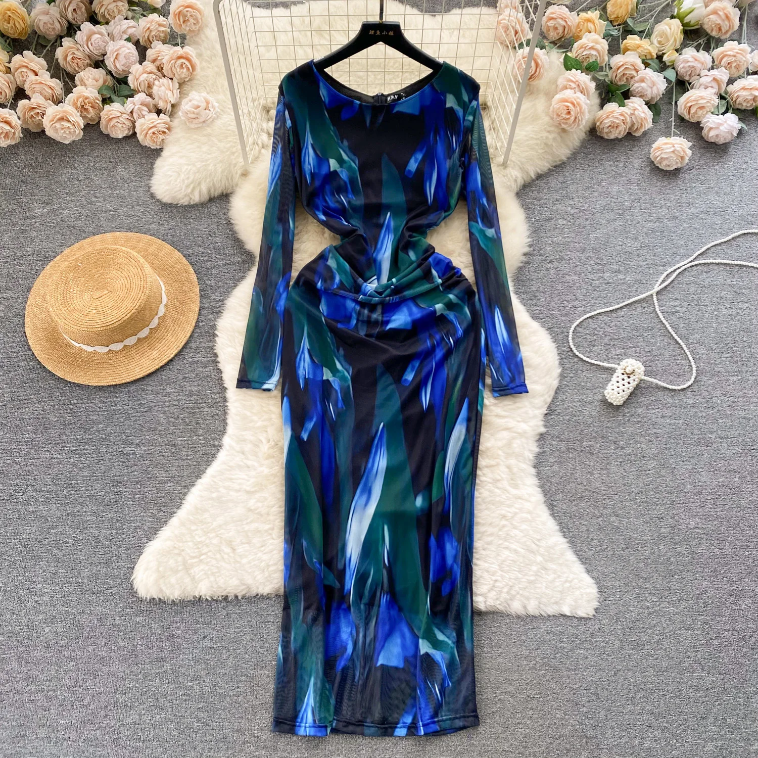 Элегантное газовое платье-карандаш с принтом, о-образным вырезом и длинным рукавом, облегающее базовое модное сексуальное зимнее платье, длинная юбка
Элегантное газовое платье-карандаш с принтом, о-образным вырезом и длинным рукавом, облегающее базовое модное сексуальное зимнее платье, длинная юбка