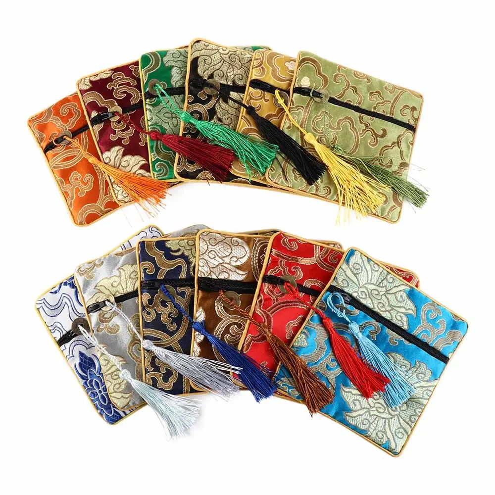 Retro Chinese Square Silk Jewelry Organizer Pouches Zipper Bag Embroidery Flower Travel Bags Coin Purse Packaging Small Gift
Retro Chinese Square Silk Jewelry Organizer Pouches Zipper Bag Embroidery Flower Travel Bags Coin Purse Packaging Small Gift