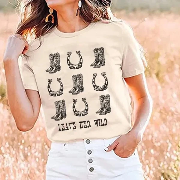 Leave Her Wild Women Country Music T-Shirt Cowgirl Vintage Western Rodeo Graphic Tee Short Sleeve Cute Retro T Shirt Tops
Leave Her Wild Women Country Music T-Shirt Cowgirl Vintage Western Rodeo Graphic Tee Short Sleeve Cute Retro T Shirt Tops